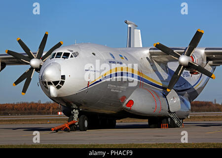 Antonov 22 der Antonov Airlines (Antonov Design Bureau). Stockfoto