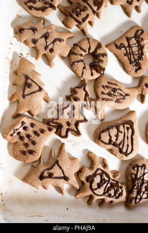 Dekoration auf Lebkuchen cookie hautnah. Stockfoto
