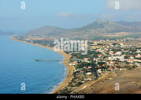Vila Baleira, die Hauptstadt der Insel Porto Santo. Madeira, Portugal Stockfoto