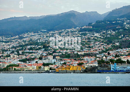 Funchal und die Festung São Tiago. Die Insel Madeira, Portugal Stockfoto