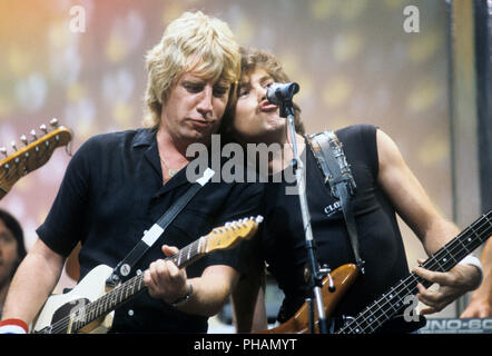 Status Quo (Sänger Rick Parfitt) im September 1983 in Berlin. | weltweite Nutzung Stockfoto