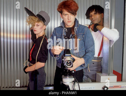 Thompson Twins (mit Tom Bailey) am 01.04.1983. | Verwendung weltweit Stockfoto