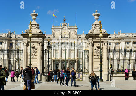Palacio Real (Königlicher Palast), Plaza de la Armeria, Madrid. Spanien Stockfoto