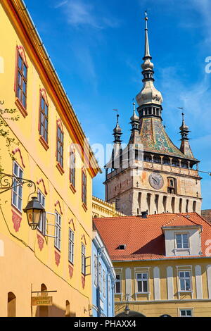 Clock Tower in der Altstadt von Schäßburg, Siebenbürgen, Rumänien Stockfoto