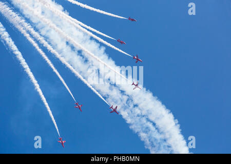 Bournemouth, Dorset, England, UK. 31. August 2018. Die Nationen Favoriten - die roten Pfeile auf der 2.Tag des 11. jährlichen Bournemouth Air Festival durchführen. . Credit: Carolyn Jenkins/Alamy leben Nachrichten Stockfoto