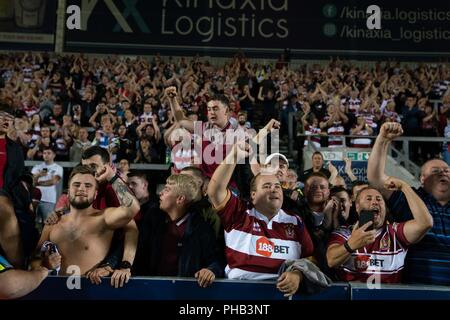 Merseyside, UK. 31. August 2018. Wigan Fans ihre Vereine feiern gewinnen, 31. August 2018, total Gottlosen Stadion, Merseyside, England; besser Super League Rugby, Super 8 s-3, St Helens v Wigan Warriors; Quelle: News Images/Alamy leben Nachrichten Stockfoto