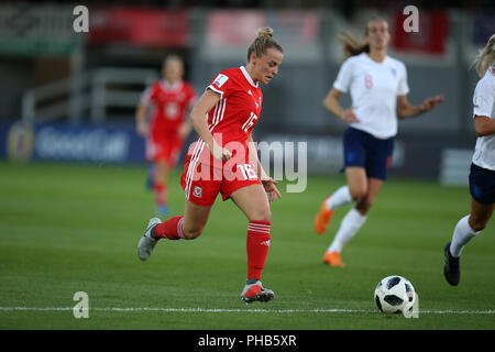 Newport, Großbritannien. 31. August 2018. Kylie Nolan von Wales in Aktion. Wales Frauen v England Frauen, 2019 WM-Qualifikationsspiel Gleiches an Rodney Parade in Newport, South Wales am Freitag, den 31. August 2018. pic von Andrew Obstgarten/Alamy leben Nachrichten Stockfoto