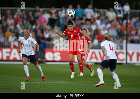 Newport, Großbritannien. 31. August 2018. Angharad James von Wales © in Aktion. Wales Frauen v England Frauen, 2019 WM-Qualifikationsspiel Gleiches an Rodney Parade in Newport, South Wales am Freitag, den 31. August 2018. pic von Andrew Obstgarten/Alamy leben Nachrichten Stockfoto