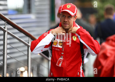 Monza, Italien. Am 1. September 2018. Sebastian Vettel von Deutschland und die Scuderia Ferrari in der Koppel während der Formel Eins Grand Prix von Italien: Marco Canoniero/Alamy leben Nachrichten Stockfoto