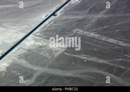 Autobahn und die Nazca Wüste Stockfoto