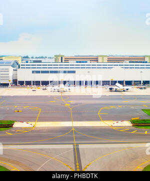 Blick auf den Flughafen von oben, Singapur Stockfoto