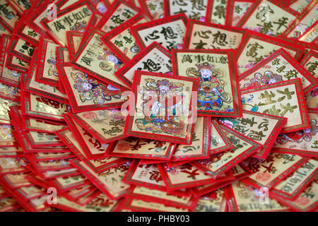 Rote Umschläge (hongbao) für das chinesische Neujahr, Frankreich, Europa Stockfoto