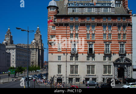 Albion House 30 James St, Liverpool, früher der White Star Line Büros, daher der Spitzname "Die Titanic Gebäude". Jetzt ein Hotel/Veranstaltungszentrum. Stockfoto