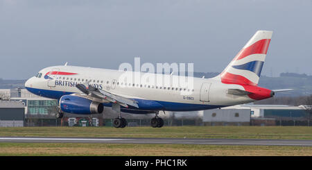 British Airways Shuttleservice vom Flughafen London Heathrow gesehen bei Ankunft am Internationalen Flughafen Glasgow, Renfrewshire, Schottland - 25. Januar 2017 Stockfoto