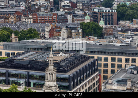 Christchurch Greyfriars Church, Stadtbild aus der Galerie von St Paul's Cathedral, London, England, Großbritannien Stockfoto