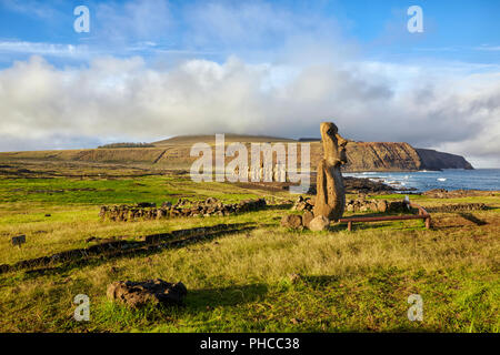 Reisen, Moai, Ahu Tongariki, Rapa Nui, Osterinsel, Isla de Pascua, Chile Stockfoto
