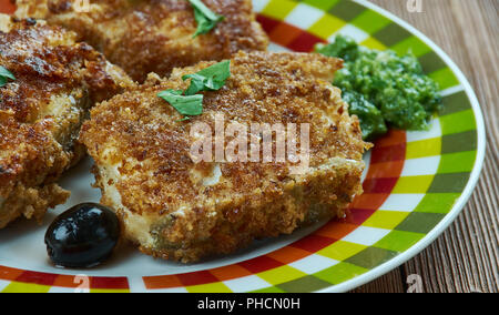Frittierte Karpfen in Rumänisch Stockfoto