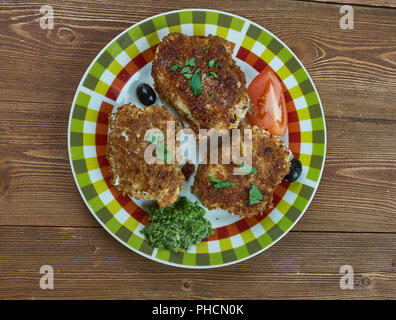 Frittierte Karpfen in Rumänisch Stockfoto