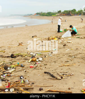 Verschmutzten Strand. Bali Stockfoto