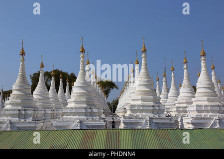 Paya sandamuni Pagode in Mandalay Stockfoto