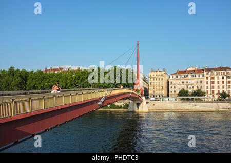 Passerelle du Palais de Justice, Gateway Gerichtsgebäude, über der Saône in Lyon Frankreich Stockfoto