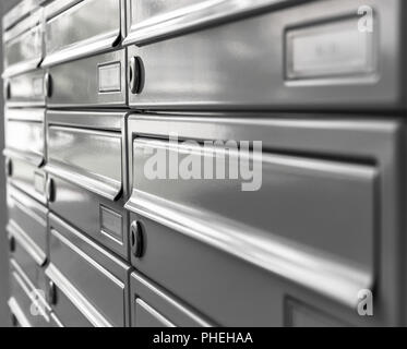 Nahaufnahme von Briefkästen Stockfoto