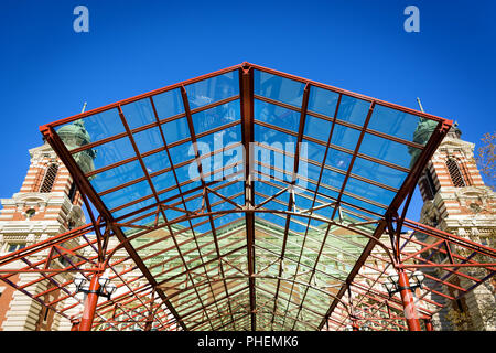 Haupteingang des Ellis Island Immigration Museum Stockfoto