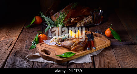 Knusprig gebratene Ente Beine fried Stockfoto