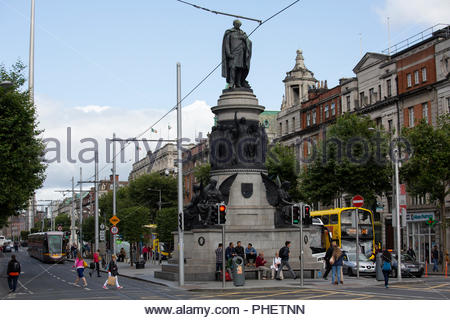 Ein Blick auf die O'Connell Denkmal in Dublin an einem Tag im Sommer Stockfoto