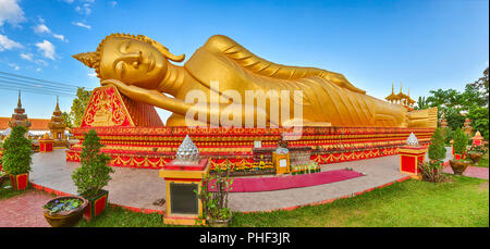 Reclning Buddha. Vientiane, Laos. Panorama Stockfoto