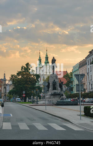Grunwald Denkmal mit der St. Florian Kirche im Hintergrund, Krakau, Polen Stockfoto