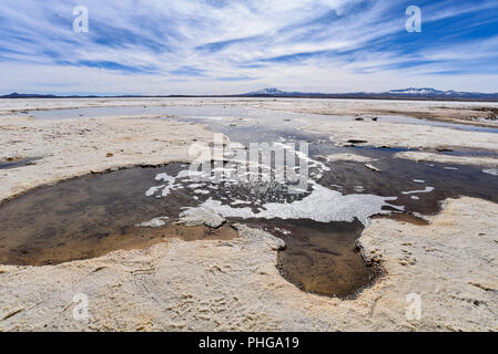 Ojos del Sal, vulkanischen Formationen am Rande des Salar de Uyuni, in der Nähe der Stadt Colchani, Uyuni, Bolivien Stockfoto