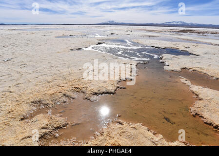 Ojos del Sal, vulkanischen Formationen am Rande des Salar de Uyuni, in der Nähe der Stadt Colchani, Uyuni, Bolivien Stockfoto