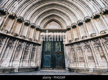 Weitwinkel Süden Tür, Kathedrale der Heiligen Maria von Girona, Girona, Katalonien, Spanien. Stockfoto