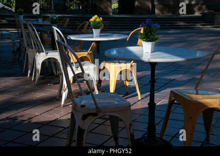 Sydney Australien, straßencafe am späten Nachmittag Schatten. Stockfoto