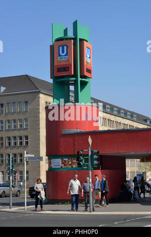 U-Bahnhof, Fehrbelliner Platz, Wilmersdorf, Berlin, Deutschland Stockfoto