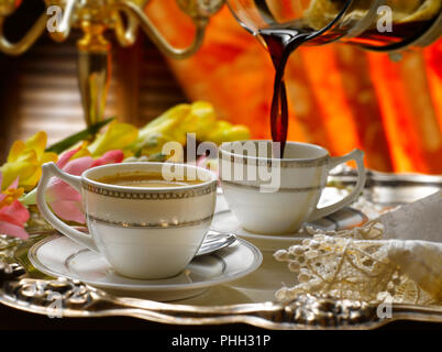 Lecker Kaffee serviert in einem raffinierten Ambiente Stockfoto