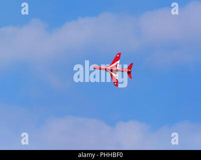 Bournemouth, UK. 31 Aug, 2018. RAF Red Arrows display Team zieren den Himmel in Bournemouth Air Festival. Credit: Stamm/Alamy leben Nachrichten Stockfoto