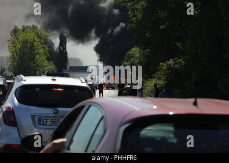 Brive La Gaillarde, Frankreich - 1 September, 2018: einen gefährlichen Brand auf der A20 Lkw in der Nähe von Brive La Gaillarde in Frankreich Gutschrift: Wieslaw Jarek/Alamy leben Nachrichten Stockfoto