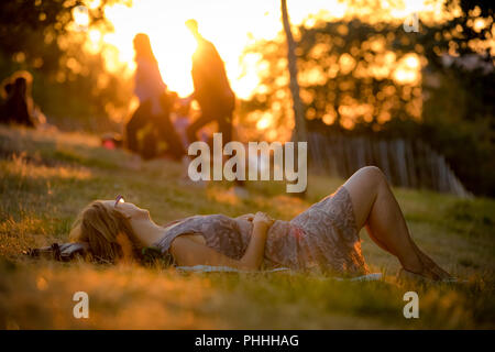 London, Großbritannien. 1. September 2018. UK Wetter: warmen Abend Sonnenuntergang am ersten Tag im September von der Oberseite der Greenwich Park. Credit: Guy Corbishley/Alamy leben Nachrichten Stockfoto