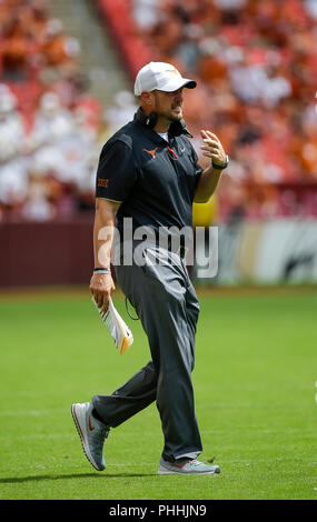 September 1, 2018: Texas Longhorns Head Coach Tom Herman während einer NCAA Football Spiel zwischen der Universität von Maryland Dosenschildkröten und die Texas Longhorns am Fedex Feld in Washington, DC, Justin Cooper/CSM Stockfoto