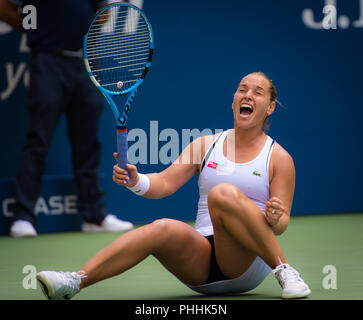 Flushings Wiese, NY, USA. September 1, 2018 - Dominika Cibulkova der Slowakei in Aktion während ihrer dritten Runde bei den US Open 2018 Grand Slam Tennis Turnier. New York, USA. September 01th, 2018. Quelle: AFP 7/ZUMA Draht/Alamy leben Nachrichten Stockfoto