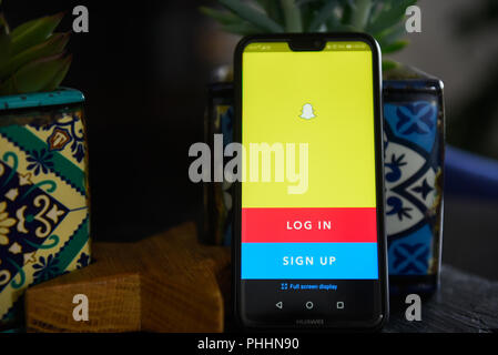 Krakau, Polen. 1. Sep 2018. Snapchat Logo ist auf ein Android mobile Gerät gesehen. Credit: Omar Marques/SOPA Images/ZUMA Draht/Alamy leben Nachrichten Stockfoto