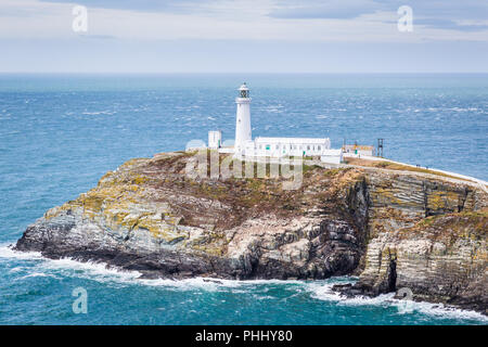 South Stack Leuchtturm auf Anglesey, Wales, Großbritannien Stockfoto