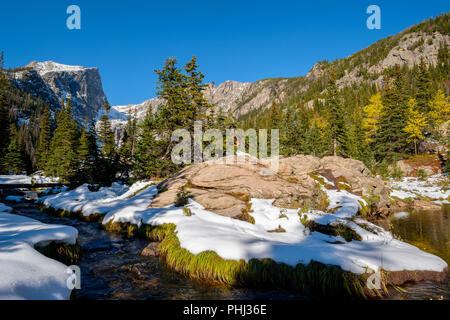 Rocky Mountain National Park im Schnee im Herbst Stockfoto