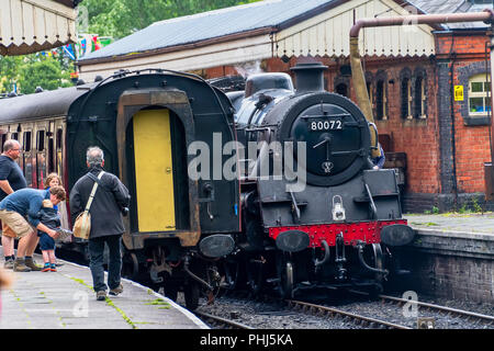 LLANGOLLEN WALES VEREINIGTES KÖNIGREICH - 27. AUGUST 2018: Dampfzug von der Llangollen Railway Stockfoto