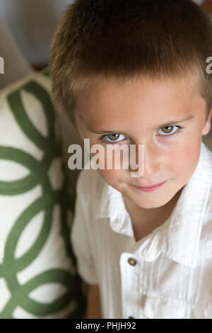 Expressive fünf Jahre alten Jungen, USA Stockfoto