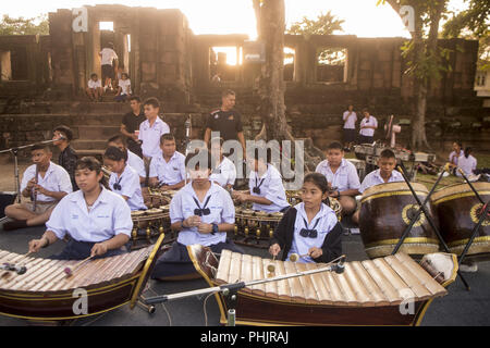 THAILAND ISAN PHIMAI TEMPEL THAI MUSIK Stockfoto