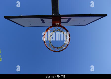 Basketballkorb, Netz, Open Air, outdoor Stockfoto