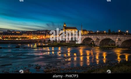 Sonnenuntergang Bild von Blois und die Loire, Frankreich Stockfoto